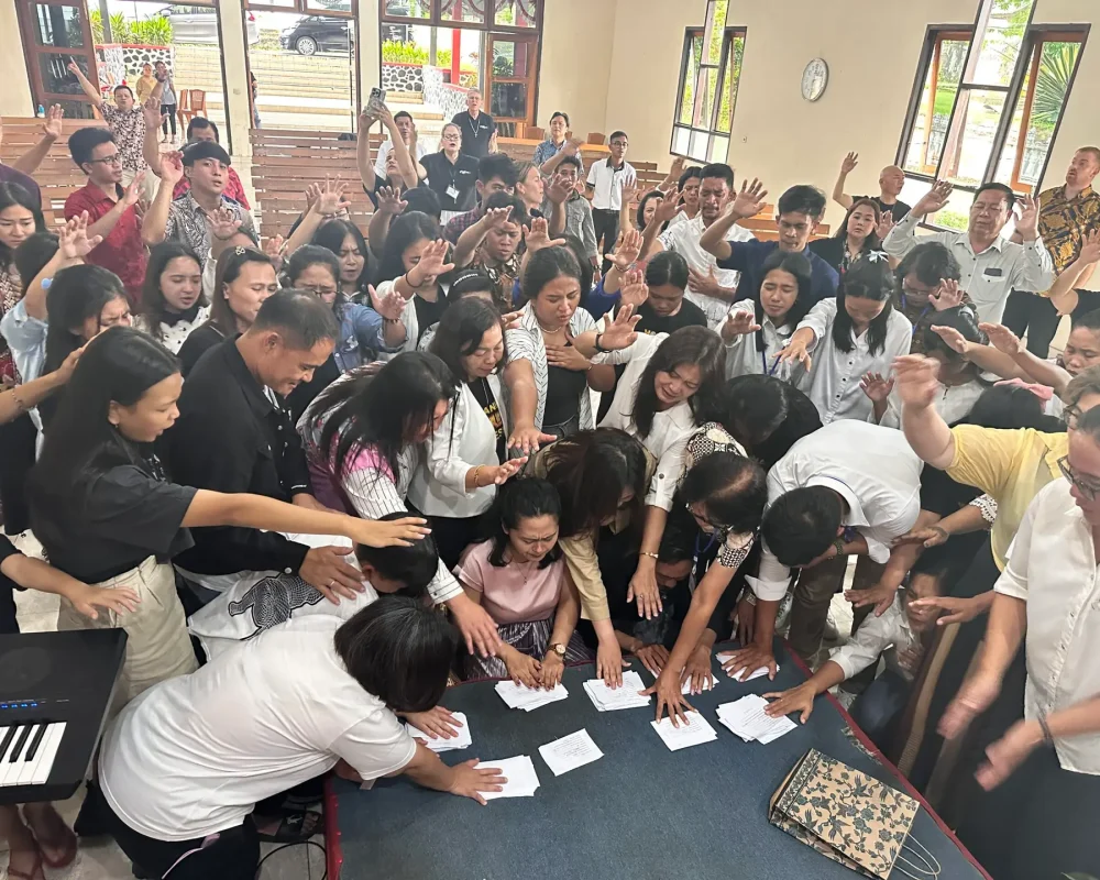 South East Asia Praying for Salvation